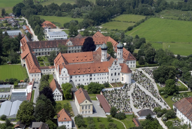 Kloster Benediktbeuern_D200320 1028.JPG